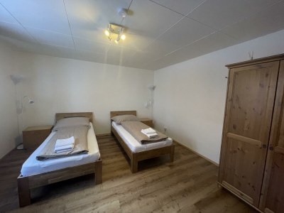 Holiday room Zimmer 2 - Familienzimmer, Etagendusche/Etagen-WC - Outdoor photo 4