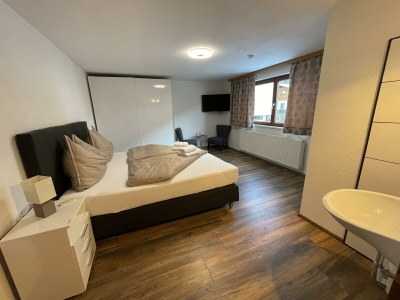 Holiday room Zimmer 2 - Familienzimmer, Etagendusche/Etagen-WC - Outdoor photo 19