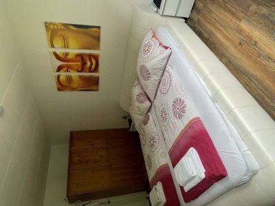 Holiday room Zimmer 2 - Familienzimmer, Etagendusche/Etagen-WC - Features photo 29