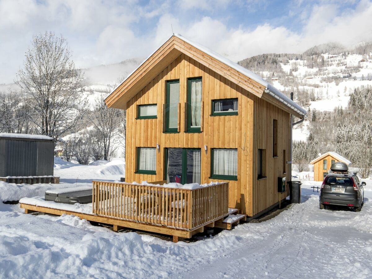 Holiday park Großzügiges Chalet mit Whirlpool - Outdoor photo 2