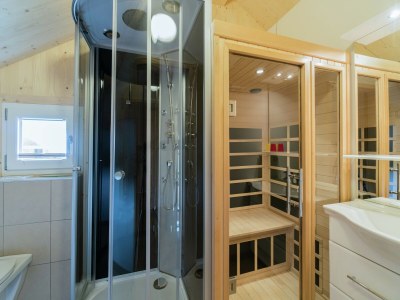 Holiday park Großzügiges Chalet mit Whirlpool - Features photo 7