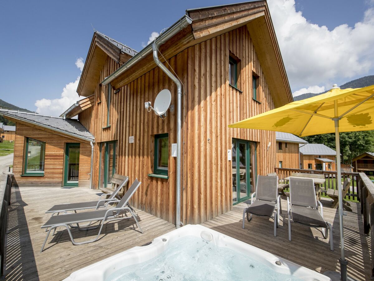 Holiday park Modern chalet with whirlpool - Outdoor photo 3