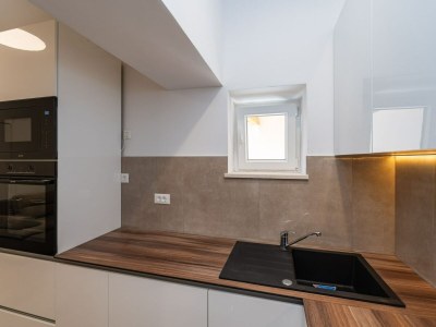 Apartment Apartment Nikolica - Two Bedroom Apartment with Terrace - Features photo 32