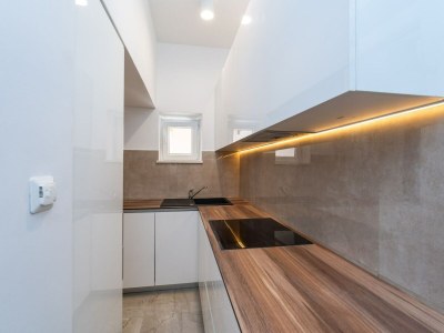 Apartment Apartment Nikolica - Two Bedroom Apartment with Terrace - Features photo 34