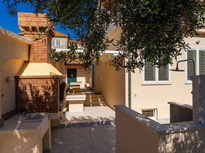 Apartment Apartment Nikolica - Two Bedroom Apartment with Terrace - Outdoor photo 60