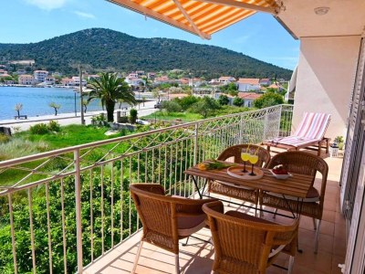 Apartment Apartment Zara - Two Bedroom Apartment with Balcony - Outdoor photo 4