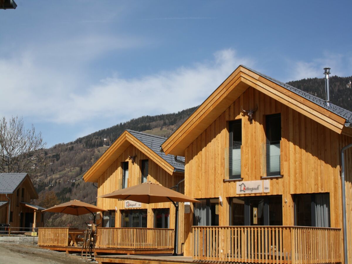 Holiday park Lovely chalet with hot tub - Outdoor photo 4