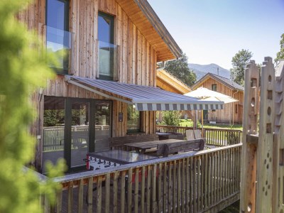 Holiday park Attractive chalet with whirlpool - Outdoor photo 9