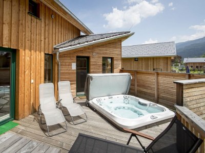 Holiday park Attractive chalet with whirlpool - Outdoor photo 10