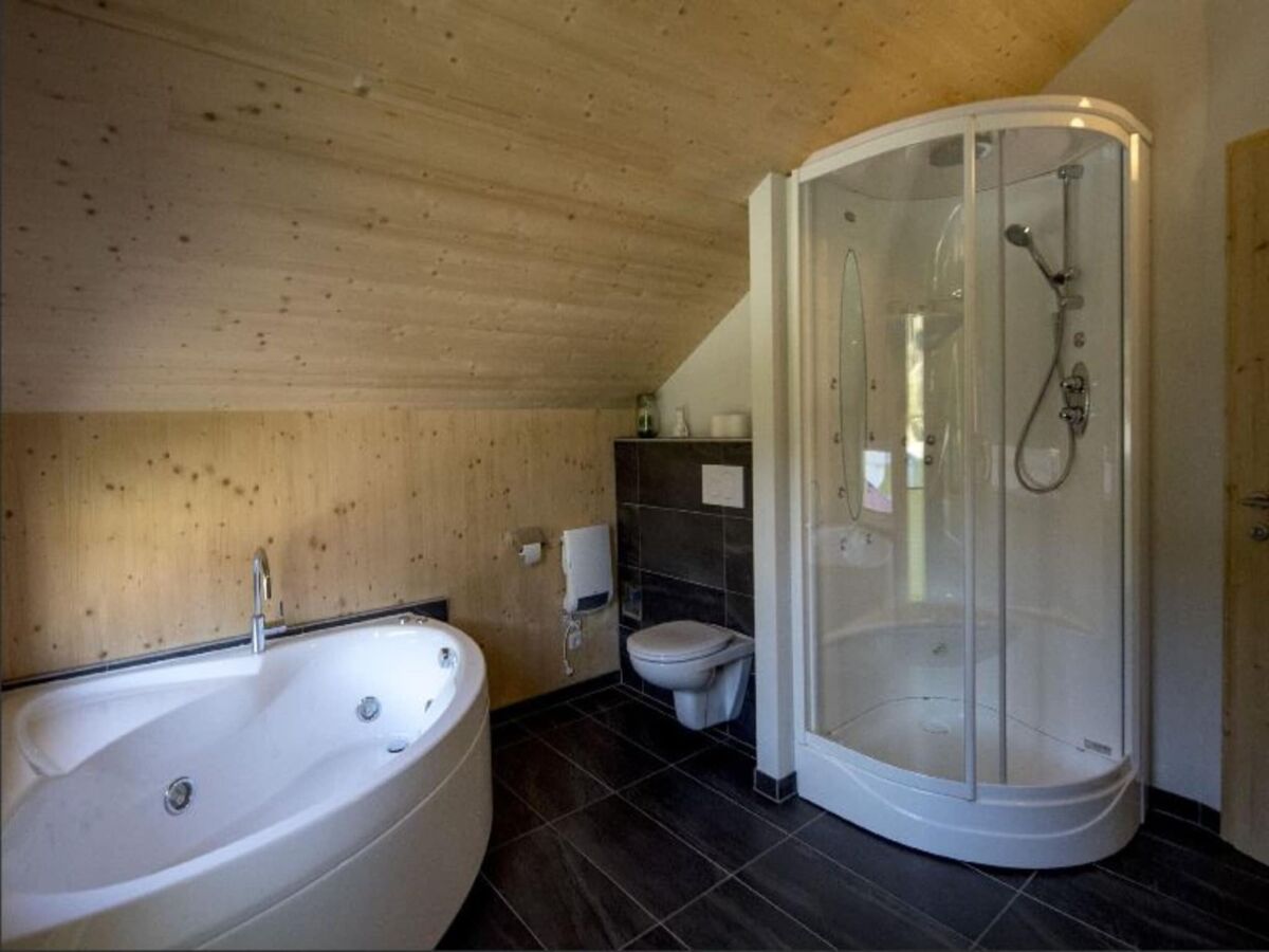 Holiday park Attraktives Chalet mit Whirlpool - Features photo 3