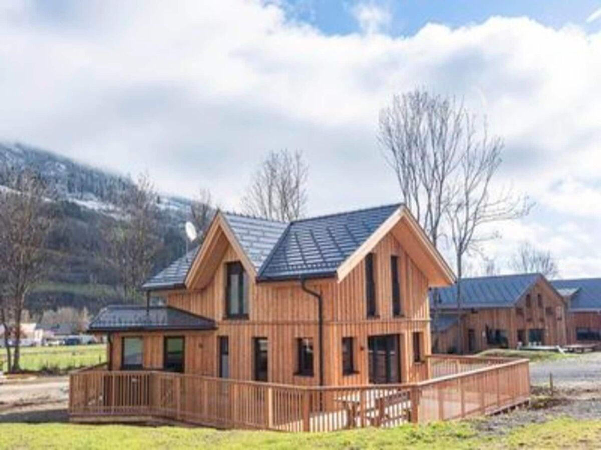 Holiday park Attraktives Chalet mit Terrasse