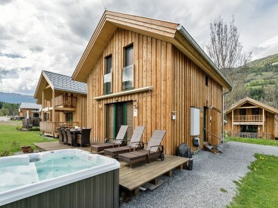 Holiday park Appealing chalet with hot tub - Outdoor photo 3