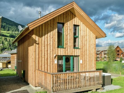 Holiday park Appealing chalet with hot tub - Outdoor photo 5