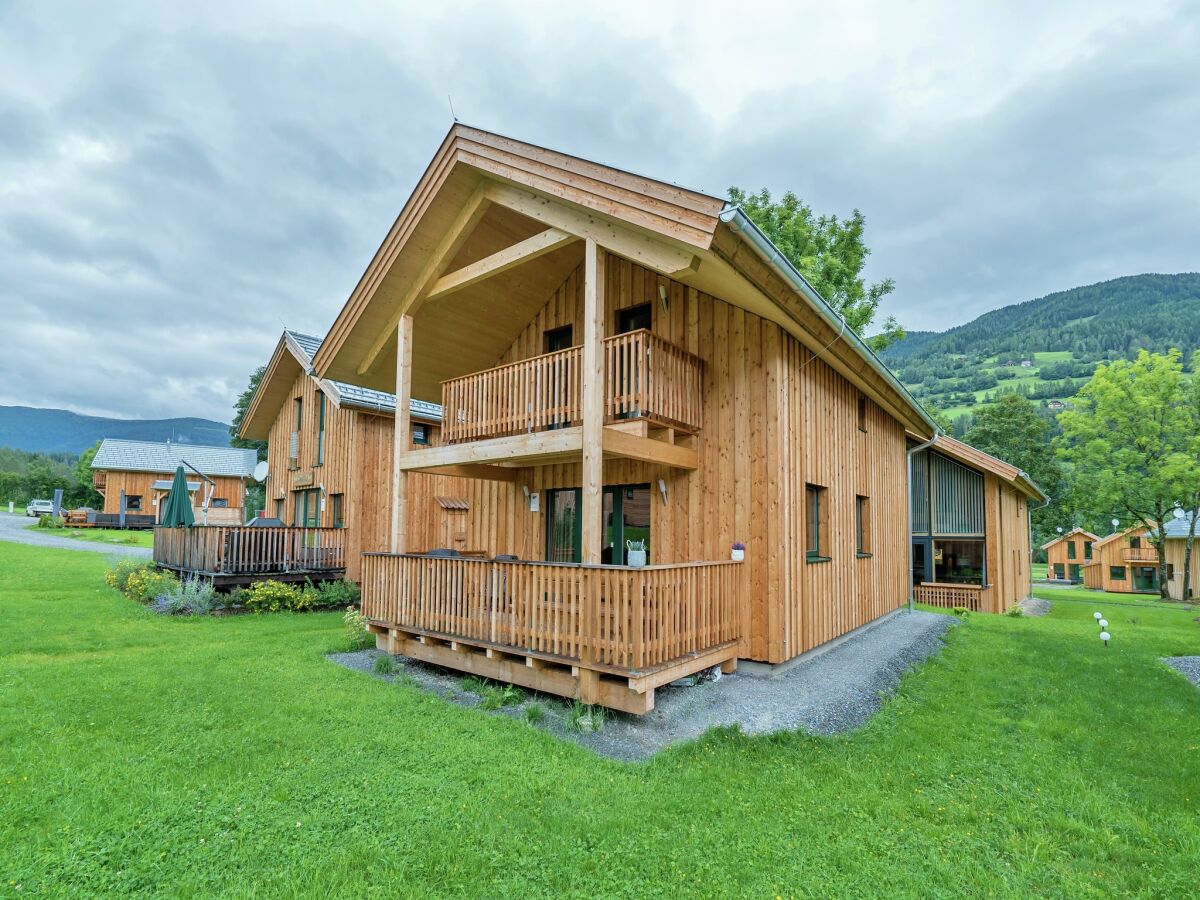 Holiday park Spacious chalet with infrared sauna