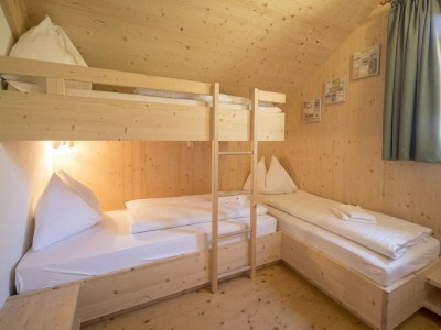 Holiday park Einladendes Chalet mit Infrarot Sauna - Features photo 15