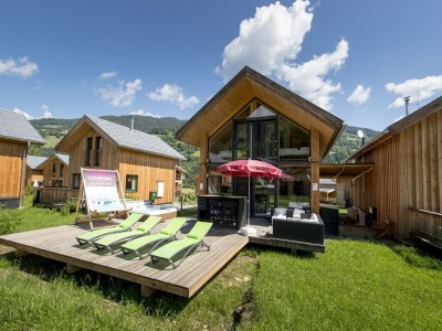 Holiday park Attractive chalet with hot tub - Outdoor photo 5