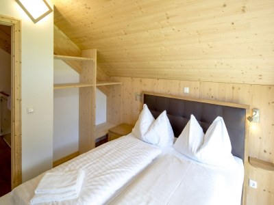 Holiday park Attractive chalet with hot tub - Features photo 11