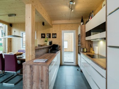 Holiday park Attractive chalet with hot tub - Features photo 15