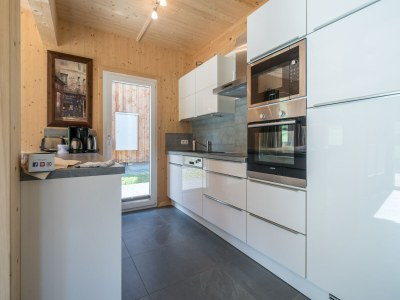 Holiday park Inviting chalet with whirlpool - Features photo 9