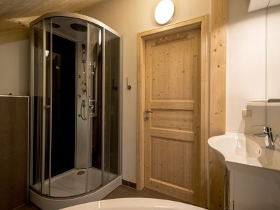 Holiday park Chalet with whirlpool tub - Features photo 8