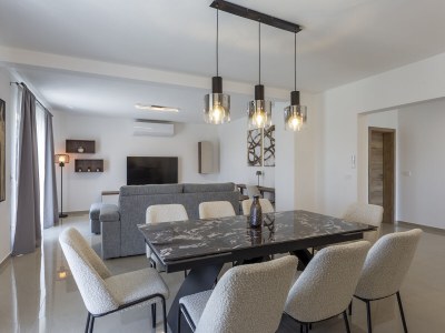 Holiday apartment Luxurious apartment pool - Features photo 17