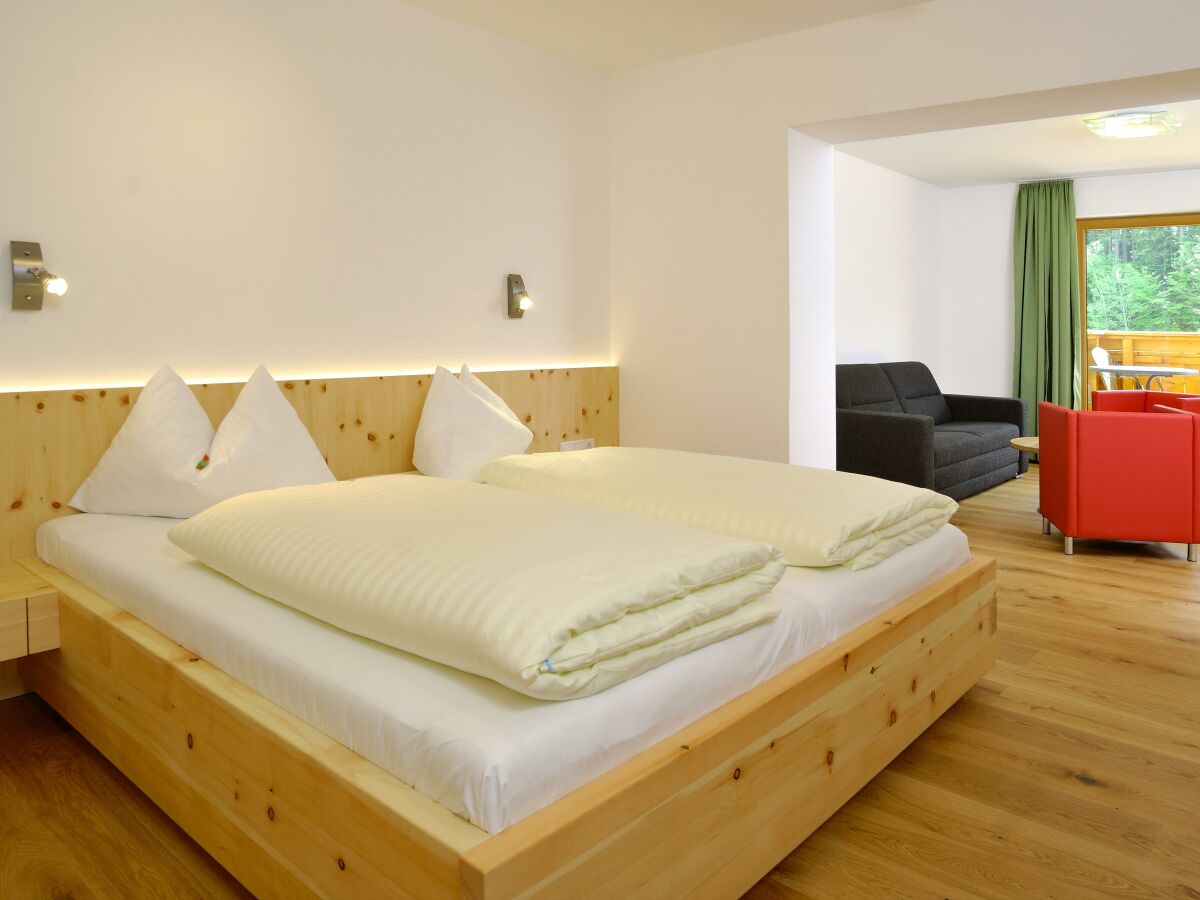Holiday room Junior Suite Lammertal, Dusche, WC, Balkon