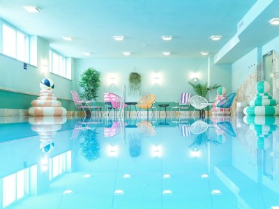 Holiday room Color Rooms Mint, Berry & Purple - Outdoor photo 16