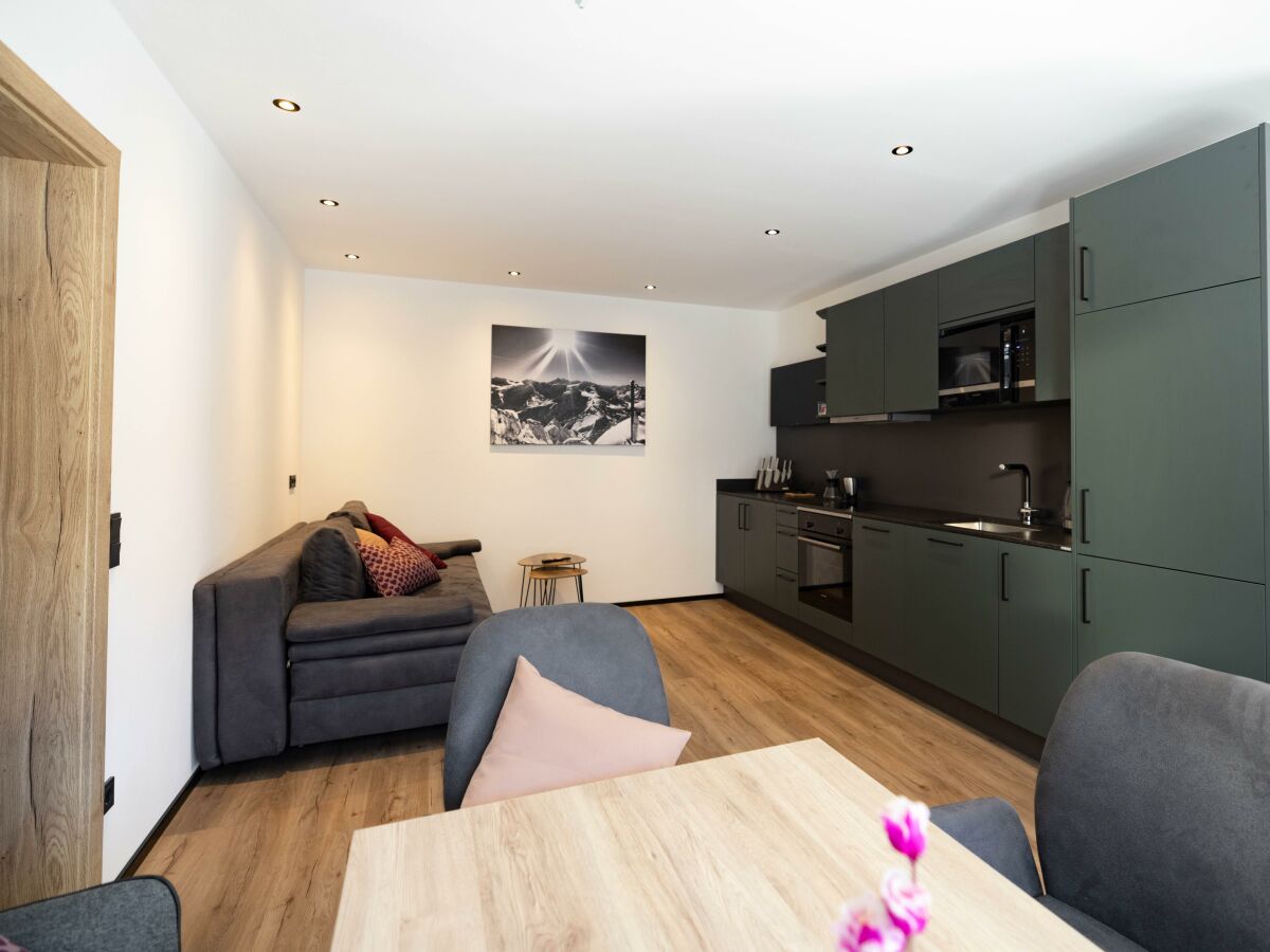 Apartment 2-Schlafzimmer-Appartement + Balkon/Terrasse, Bergblick - Outdoor photo 2