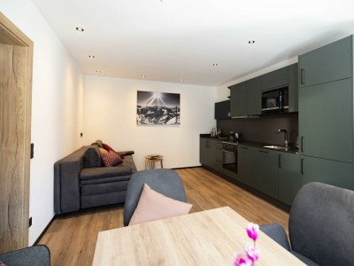 Apartment 2-Schlafzimmer-Appartement + Balkon/Terrasse, Bergblick - Outdoor photo 2