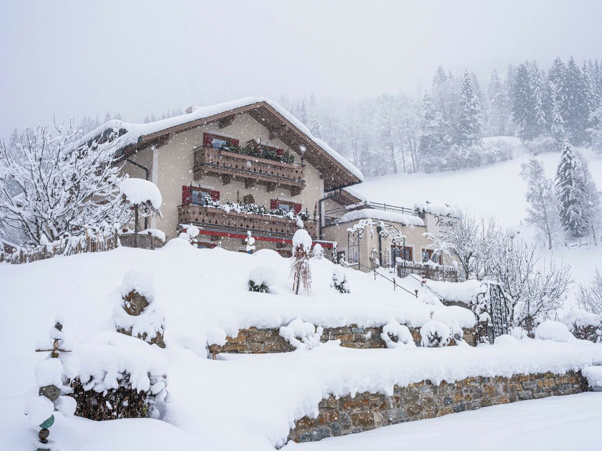 Holiday room Doppelzimmer De Luxe Frühstück kurz - Outdoor photo 3