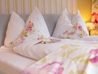 Holiday room Doppelzimmer De Luxe Frühstück kurz - Outdoor photo 6