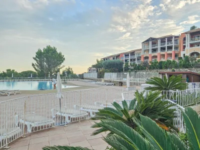 Apartment Le Petit Bleu in Saint Raphael - Apartment