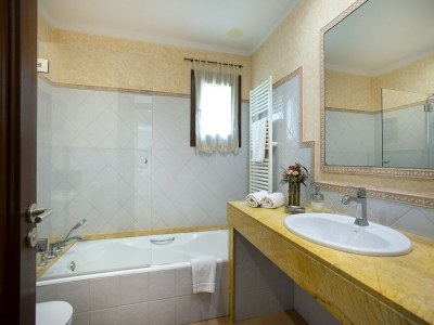 Villa Elegante Villa mit Bergblick - Features photo 31