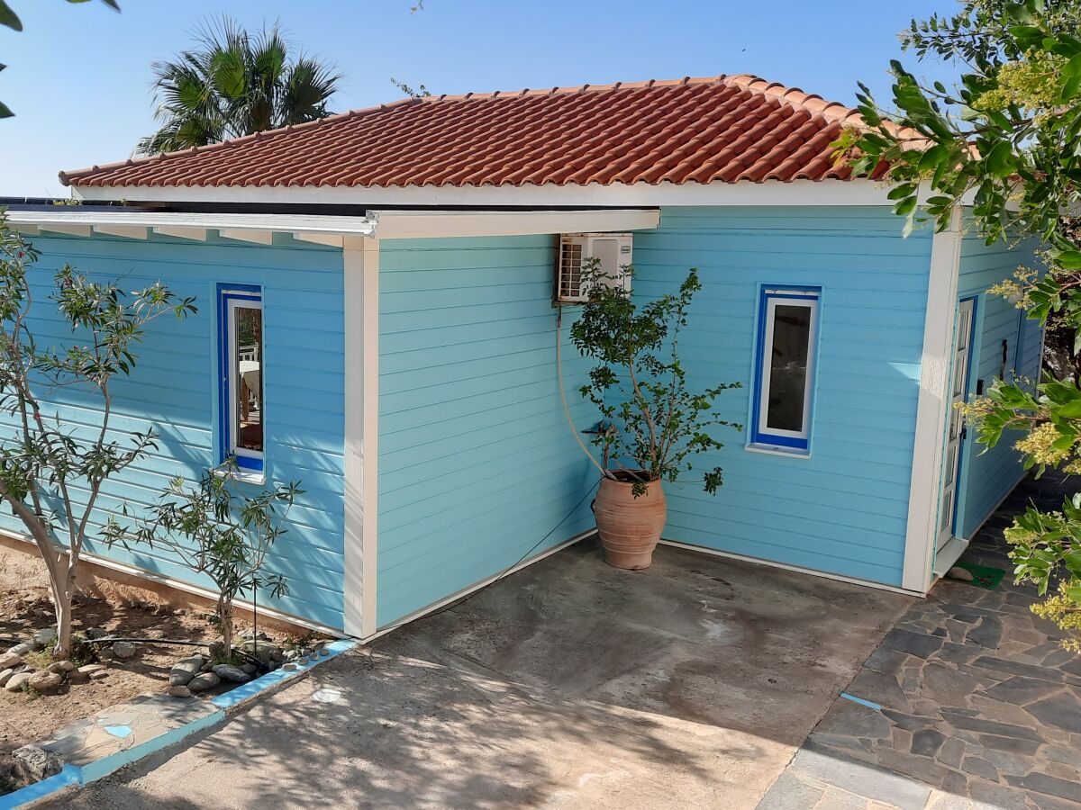 Holiday house with sea view in Keratokampos - Outdoor photo 4