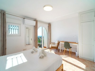 Holiday house Townhouse in Nerja with Sea Views - Features photo 9