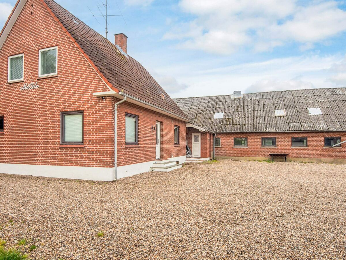 Holiday house 6 person holiday home in Gram - Outdoor photo 2