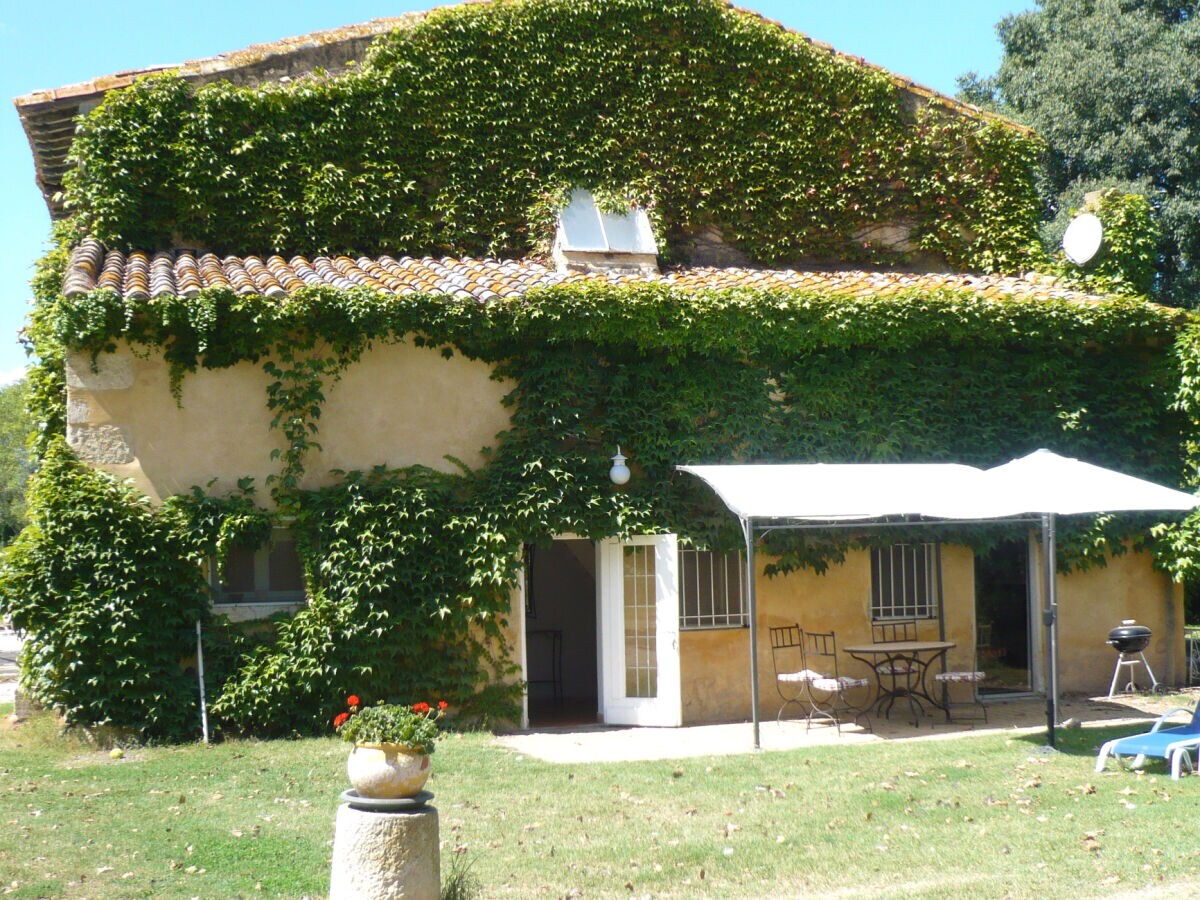 Holiday house Le Pigeonnier de Marignan - Outdoor photo 3