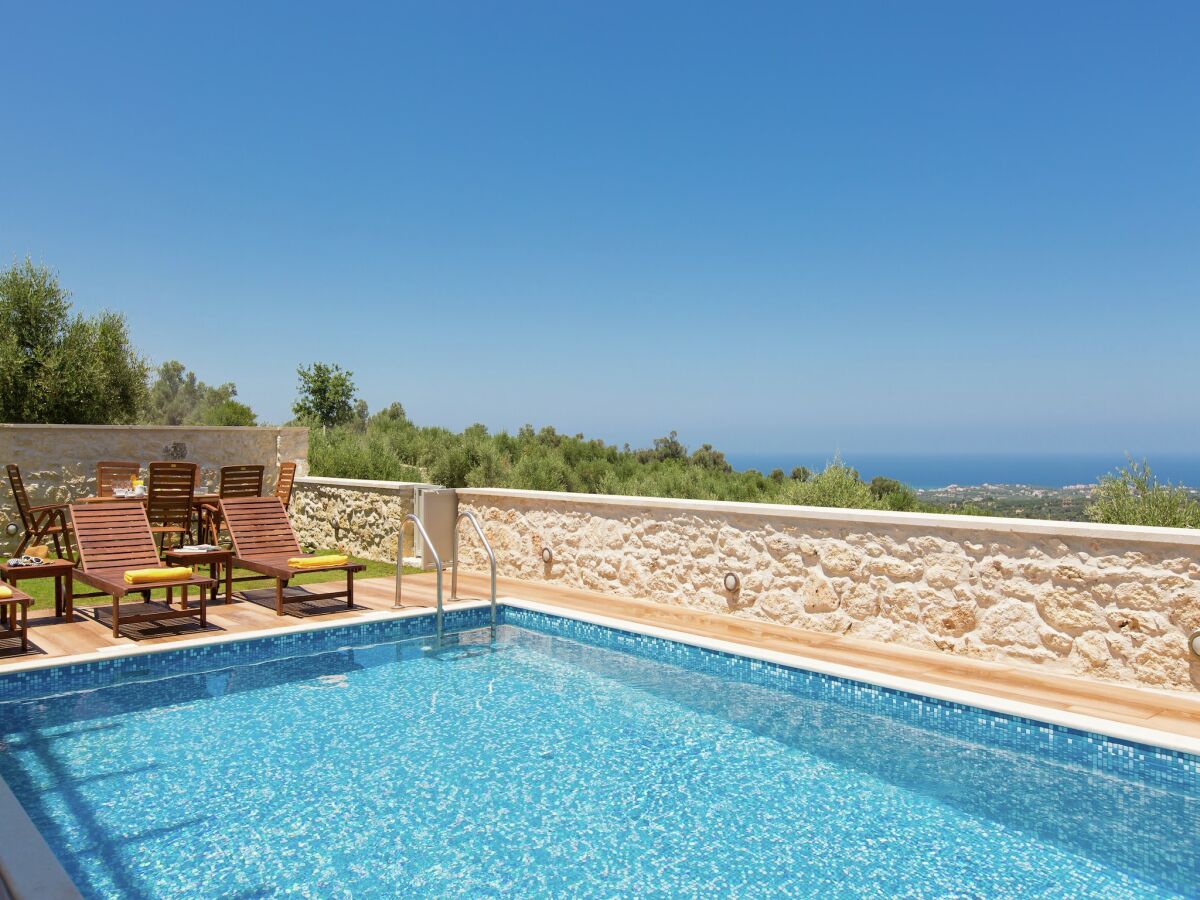 Villa Villa in Crete with Private Pool & Mountain Views - Outdoor photo 5