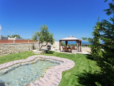 Villa Villa in Crete with Private Pool & Mountain Views - Outdoor photo 25