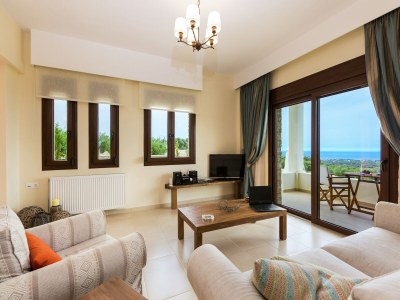 Villa Villa in Crete with Private Pool & Mountain Views - Features photo 33