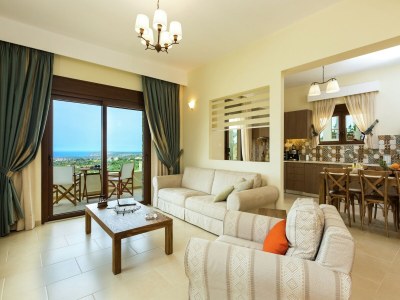 Villa Villa in Crete with Private Pool & Mountain Views - Features photo 38