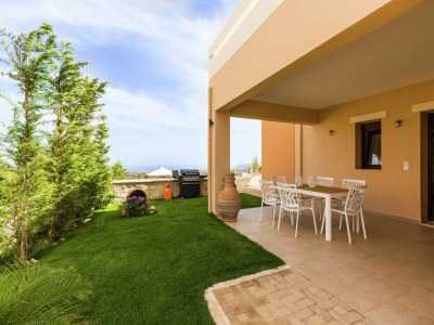 Villa Villa Arkadi mit Panorama-Pool und Natur - Outdoor photo 11