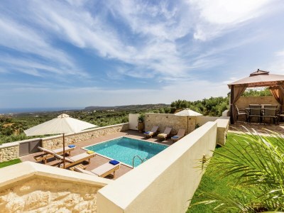 Villa Villa in Arkadi with Private Pool & Sea Nearby - Outdoor photo 11