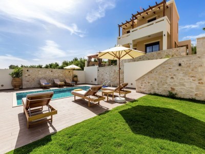 Villa Villa in Arkadi with Private Pool & Sea Nearby - Outdoor photo 17