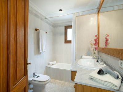 Villa Luxury villa in Pollensa with terrace - Features photo 27