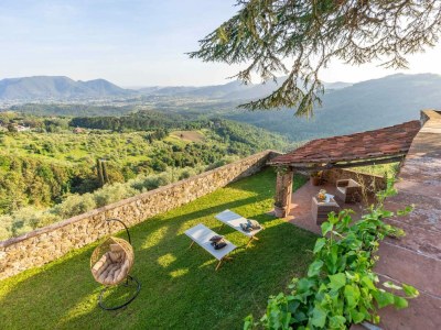 Villa Scenic villa in Lucca with pool - Outdoor photo 7