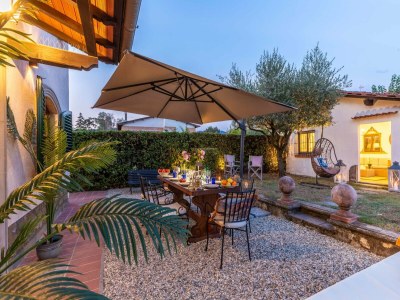 Villa Villa in Lucca mit Pool und Landschaftsblick - Outdoor photo 27