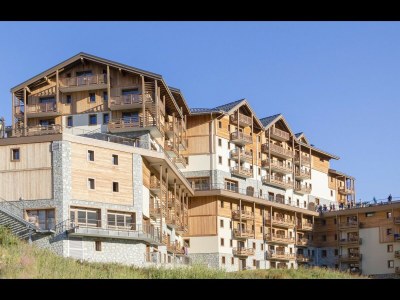 Apartment Apartment in France with Heated Pool & Spa in Val Thorens - Apartment