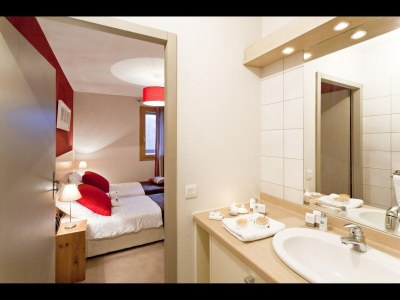 Apartment Apartment in Sainte-Foy with Ski-In/Ski-Out - Features photo 32