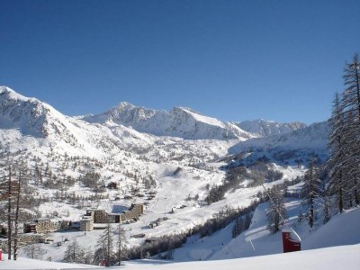 Holiday park Chalet in Isola nahe Skipisten - Environment photo 19